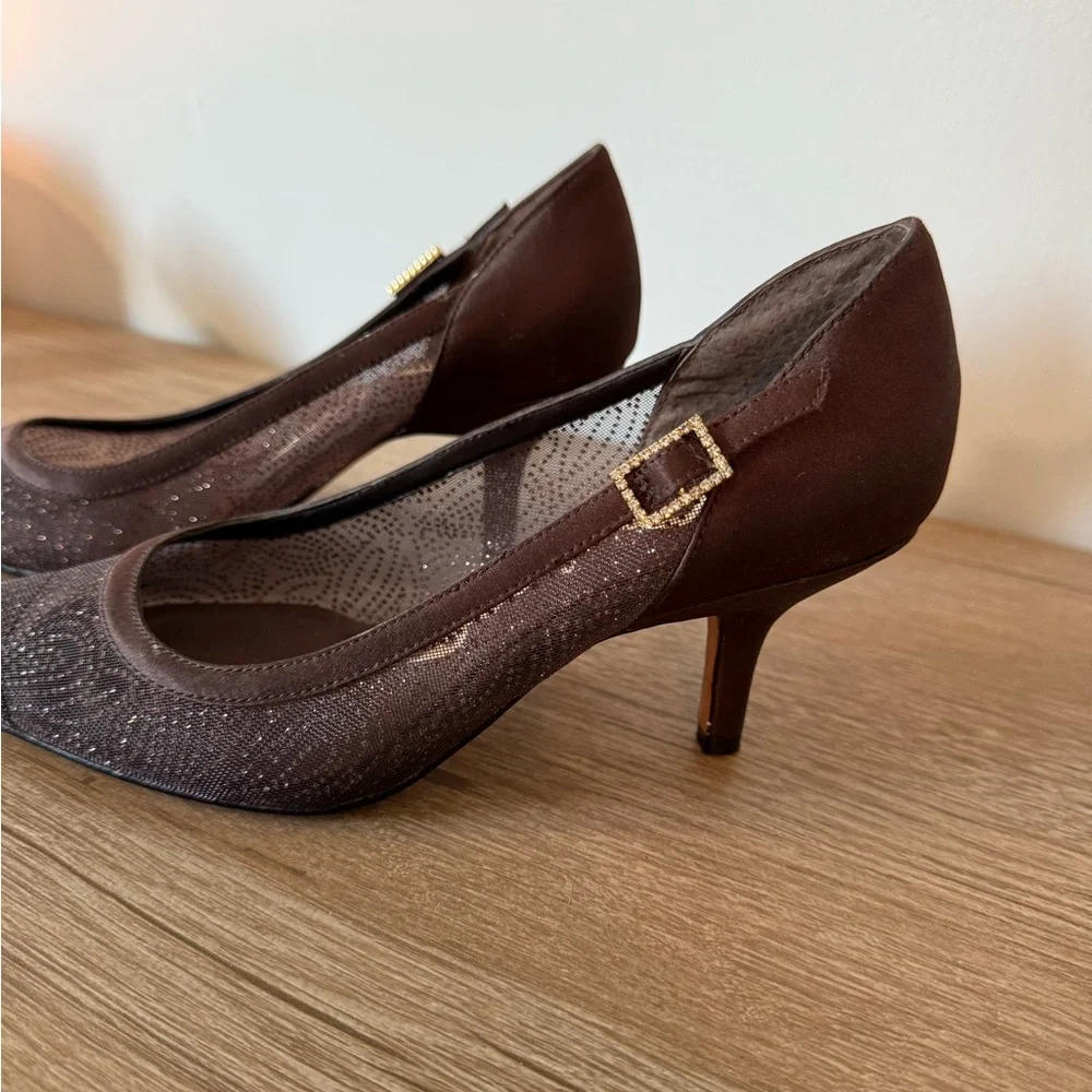 NINA Dark Brown Mesh Pointed 2.5” Heels w/tiny sequins, Size 5 - Picture 7 of 11